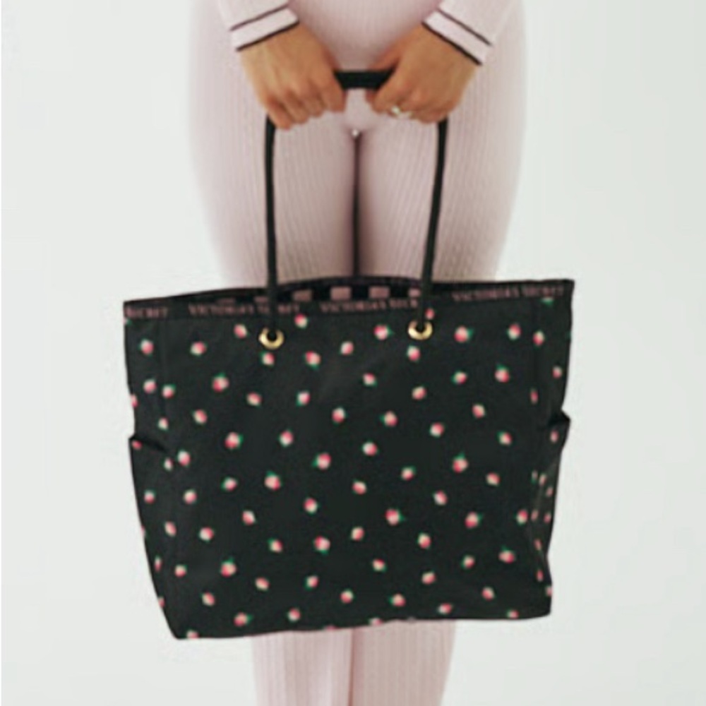 Reversible Tote - Picture 3 of 5